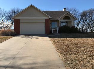 1320 N High Dr, Wellington, KS 67152