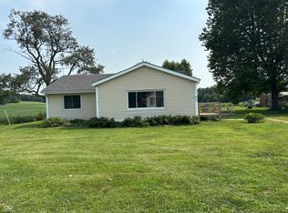 407 E Log St, Carthage, IN 46115