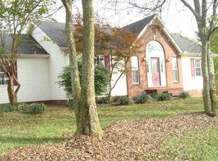 1911 Pecan Ridge Dr, Murfreesboro, TN 37128