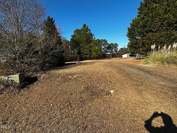 2nd image of 2820 Tara Dr #32