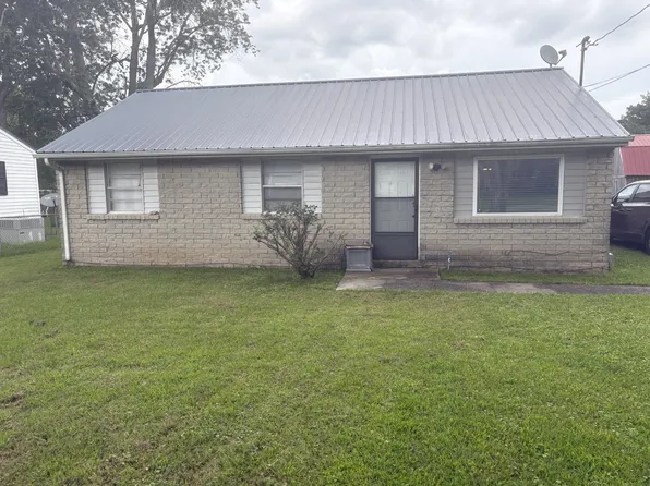 313 Helen St, Tullahoma, TN 37388
