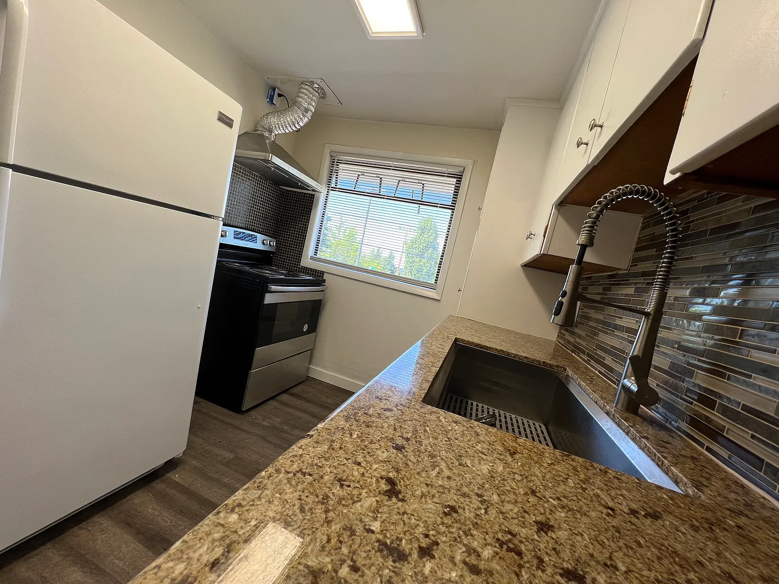 2 bed, 612 sqft, $1,399 — Photo 4