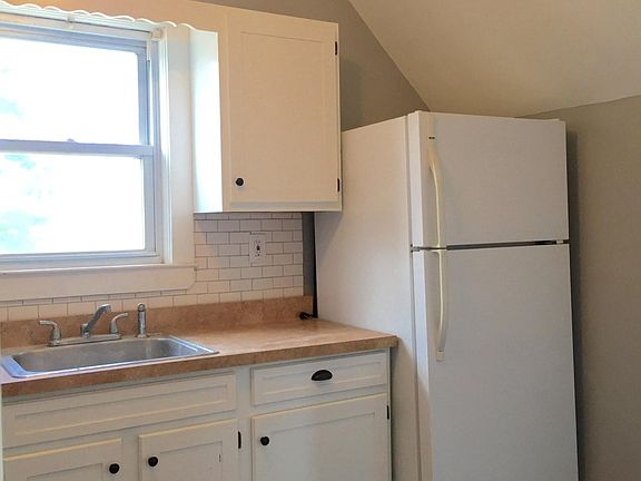 4th image of 3415 Albemarle Ave Floor 2