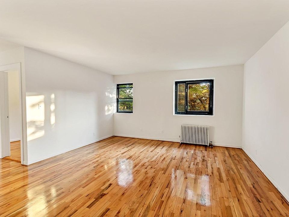 1st image of 4222 213th St #En