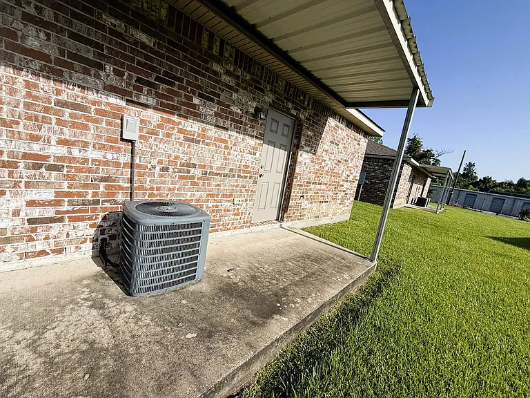2802 Miller Ave — Photo 22