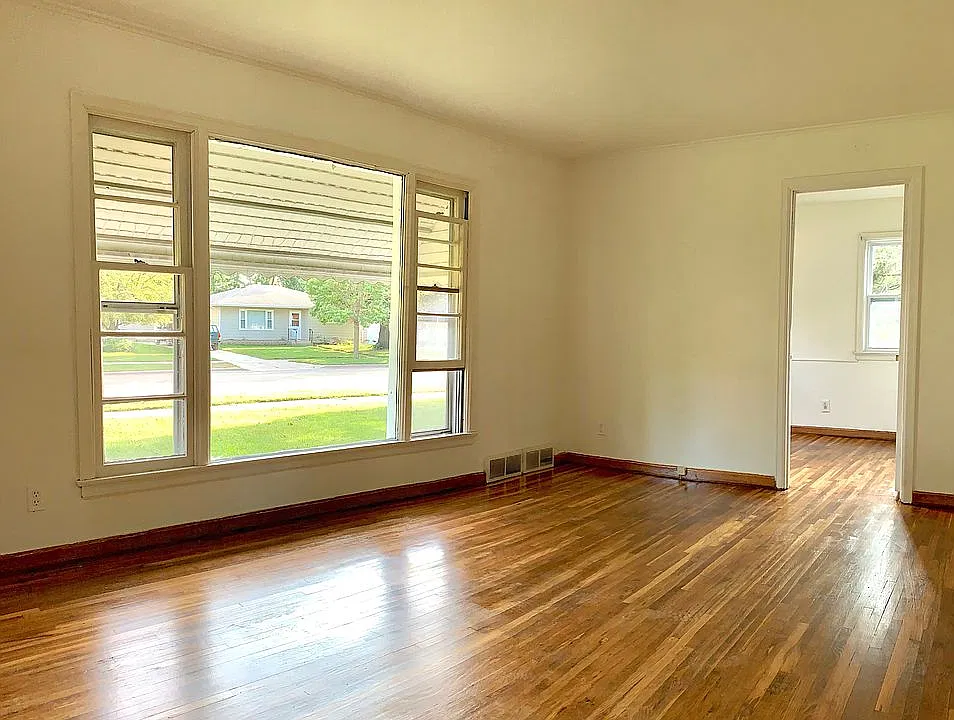 Lower unit living room
