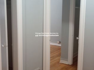 1365 W Estes Ave, Chicago, IL 60626