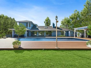 30 S Country Rd, Westhampton Beach, NY 11977