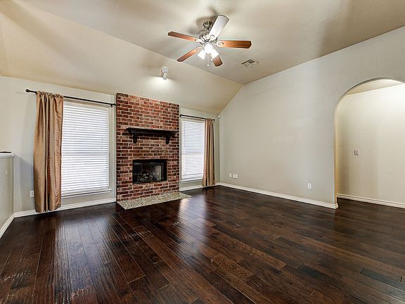 5th image of 2908 Glasgow Dr
