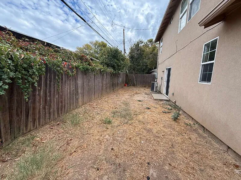 3329 San Jose Way — Photo 18