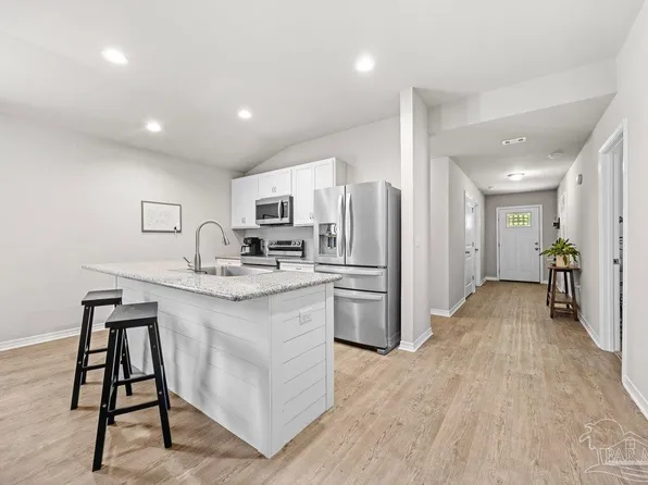 3210 Electra Dr, Milton, FL 32583