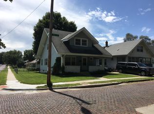 3303 Arbor St, Omaha, NE 68105