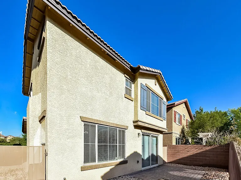 5720 Athinas St — Photo 17