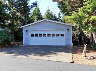 305 Seagrove Loop, Lincoln City, OR