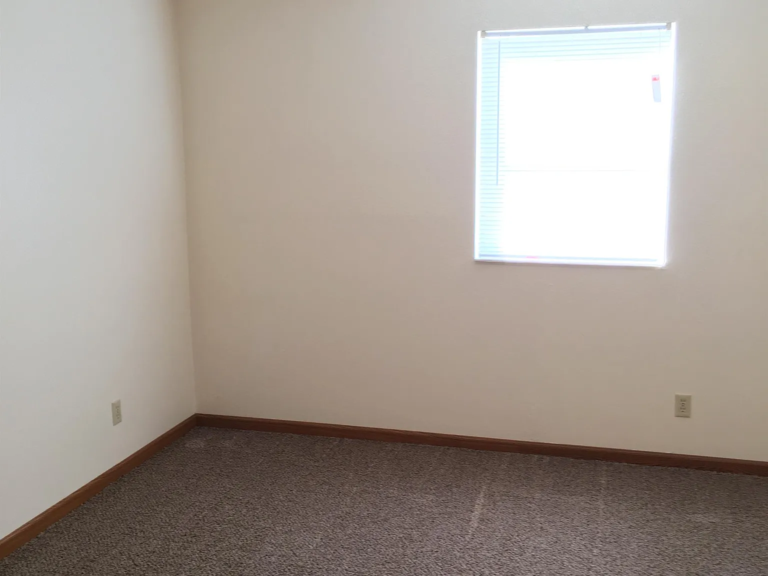 1306 Cherry Place - A — Photo 4