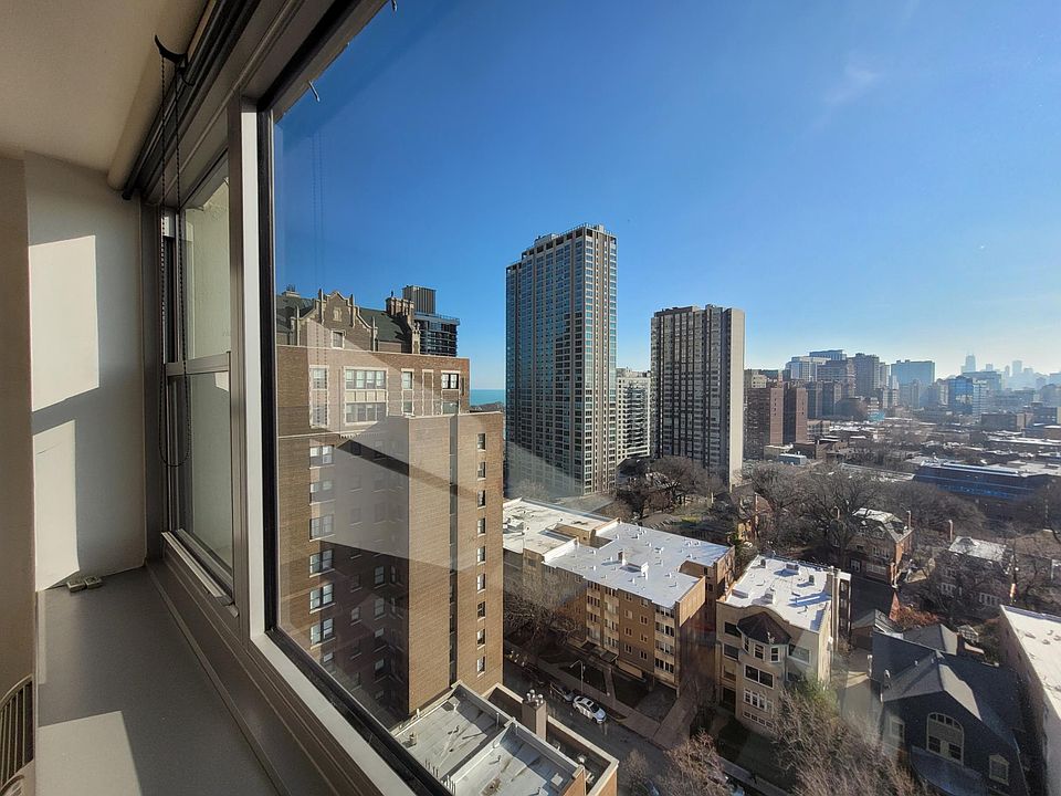 1st image of 555 W Cornelia Ave APT 1705
