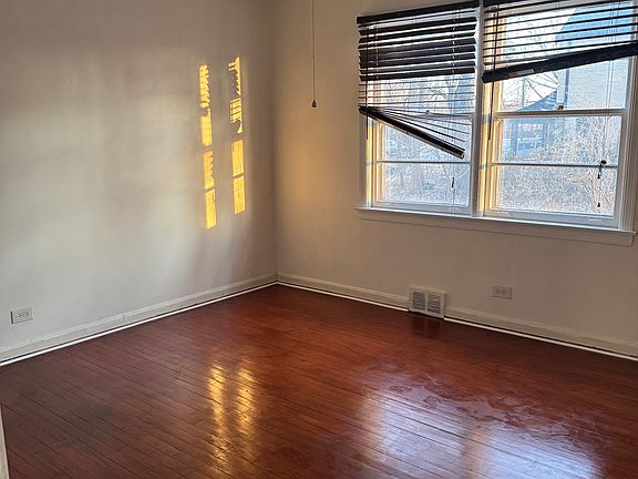 2nd image of 5100 N Central Park Ave Unit 1