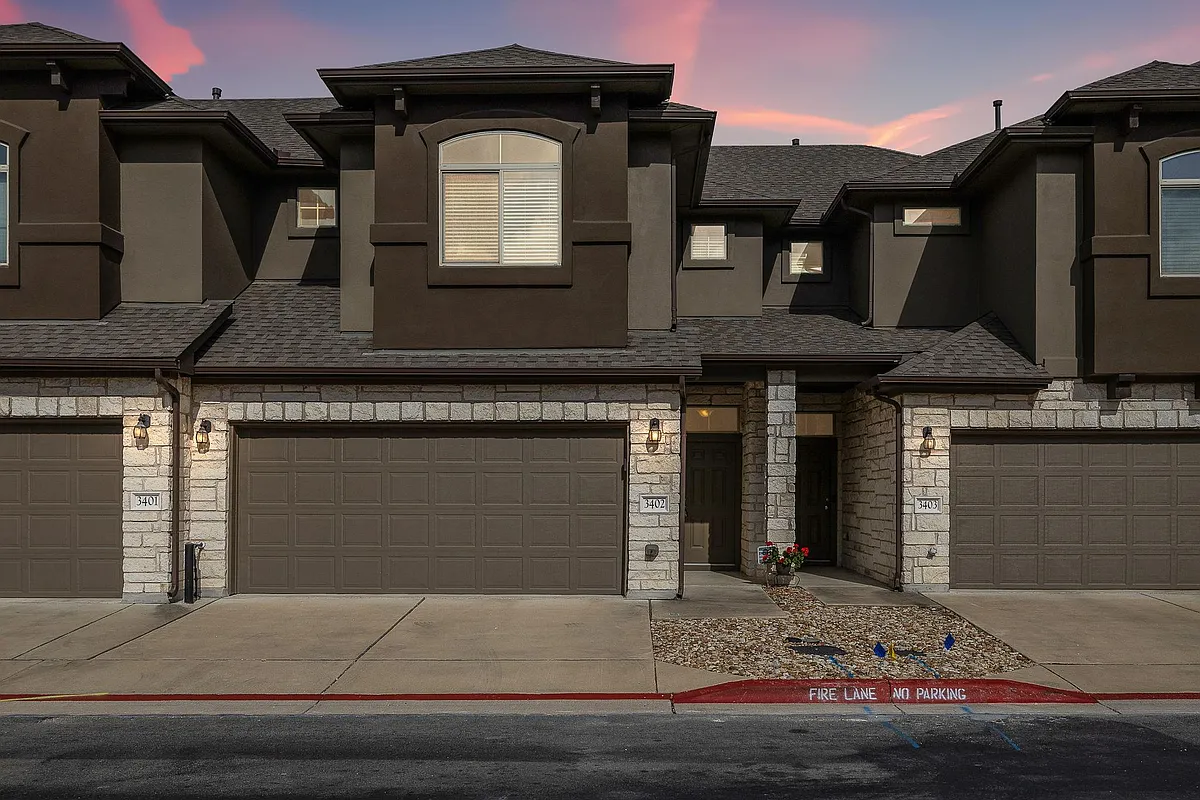 Building Photo - 2880 Donnell Dr #3402