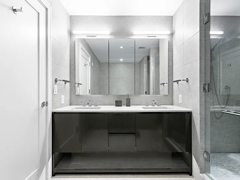 30 Melrose Ter #408 — Photo 12
