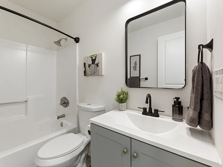 4352 Southvale Dr — Photo 20