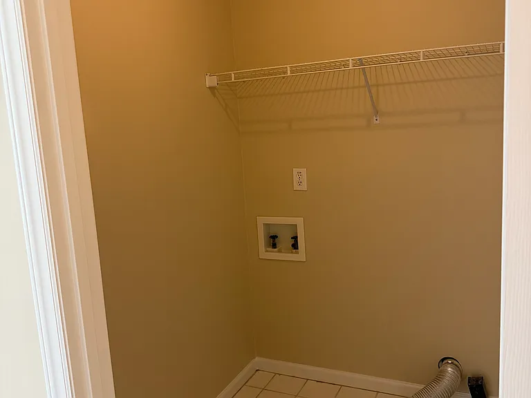 5800 Brockton Ct — Photo 11