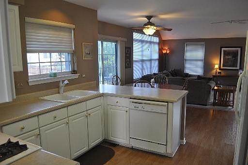 2nd image of 1609 Gleneagle Ct