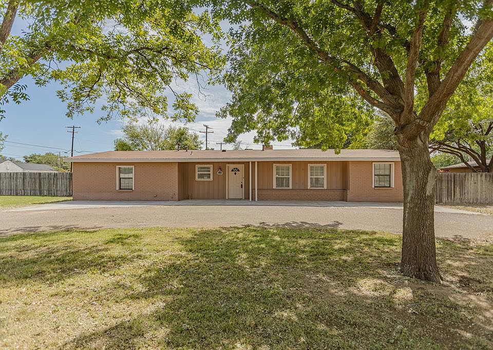 1st image of 2704 Country Club Dr