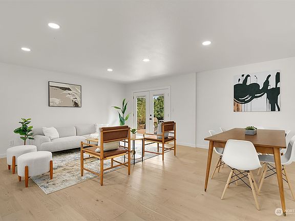5th image of 24242 164th Avenue SE