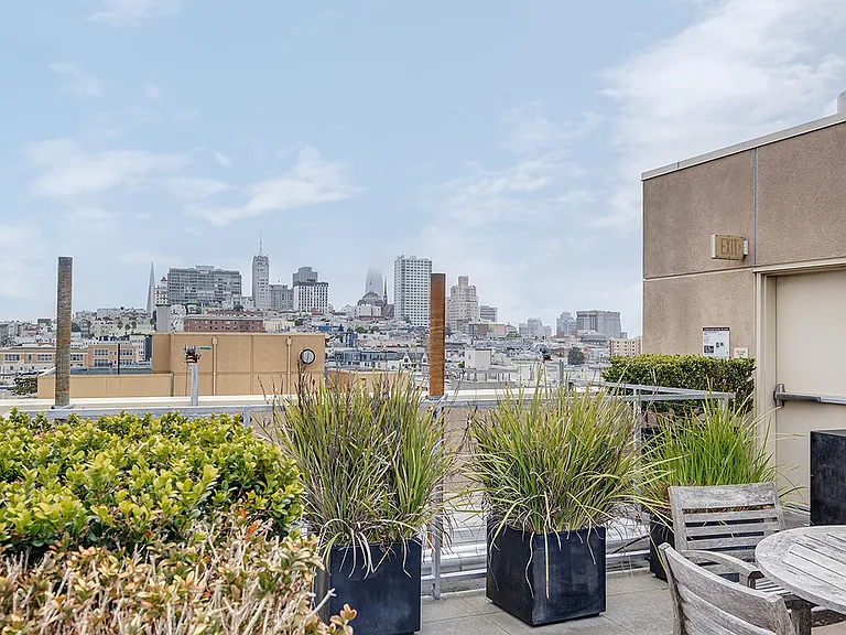 1840 Washington St #202 — Photo 28