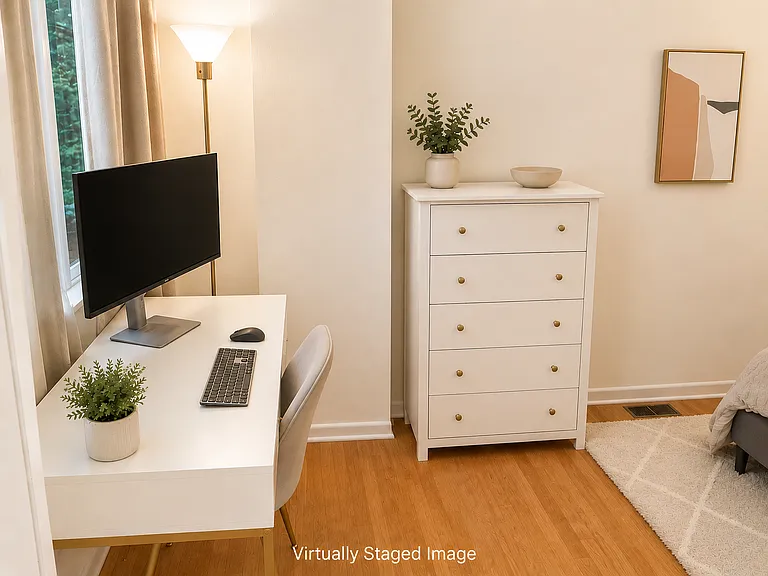 1923 N Sedgwick St #1R — Photo 11