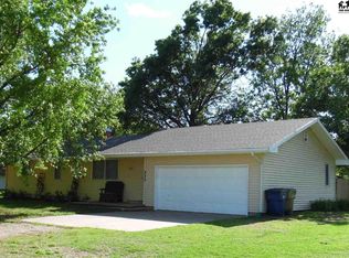 333 N Pratt St, Mount Hope, KS 67108