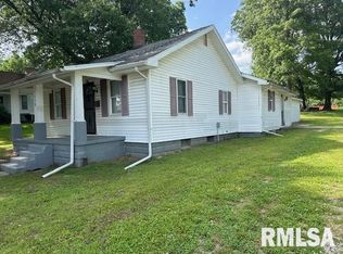 1029 E Franklin St, Taylorville, IL