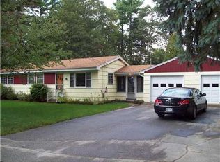 11 Vernon Dr, Glocester, RI 02814