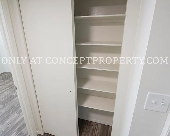 Foothill Terrace — Photo 107