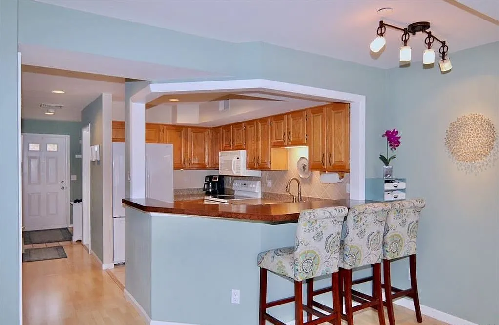 1 bed, 1.5 bath, 1050 sqft, $2,650 — Photo 4