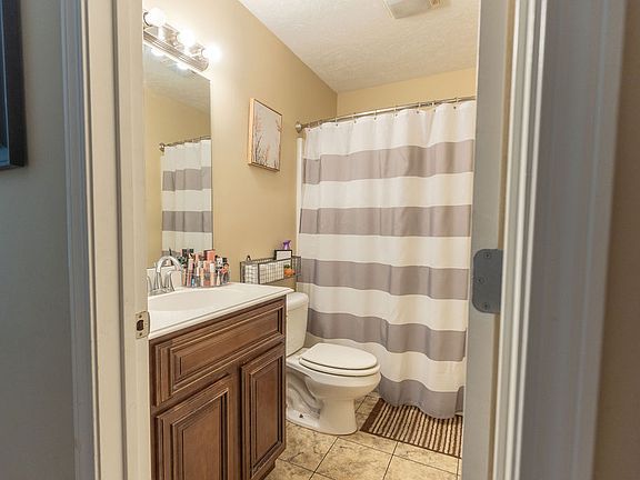 2nd image of 112 Deer Brook Dr