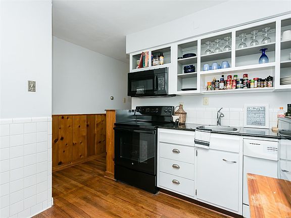 5th image of 637 Brownell Ave