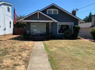 922 S 10th St, Coos Bay, OR 97420