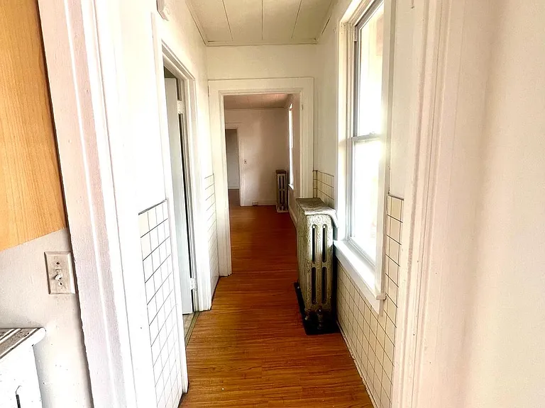 611 N 9th St #2 — Photo 7