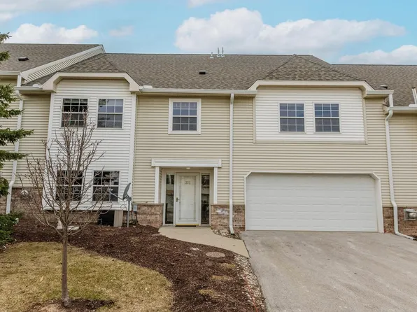 375 Jennifer LANE, Brookfield, WI 53045