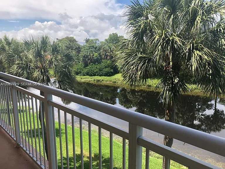 405 S Pine Island Rd #308D — Photo 8