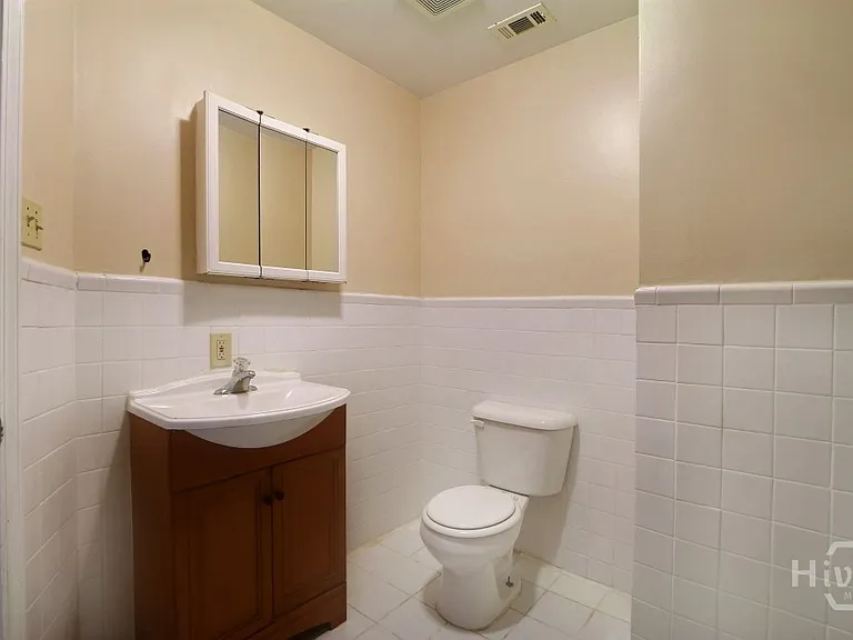 315 W Gwinnett St — Photo 29