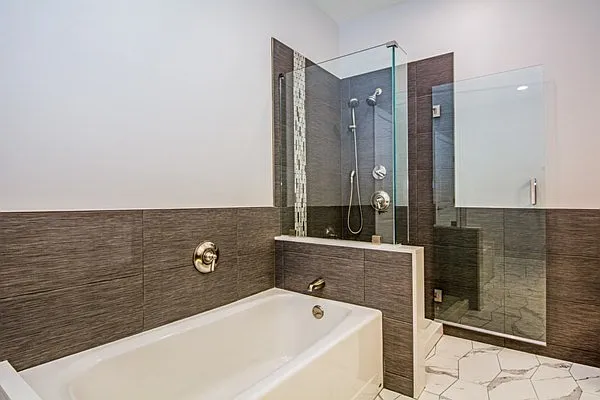 18 Cliveden St #604 — Photo 20