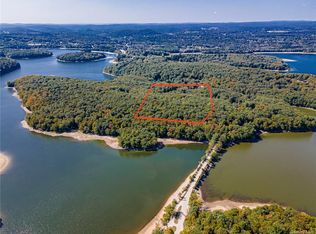 2 Reservoir Rd, Brewster, NY 10509