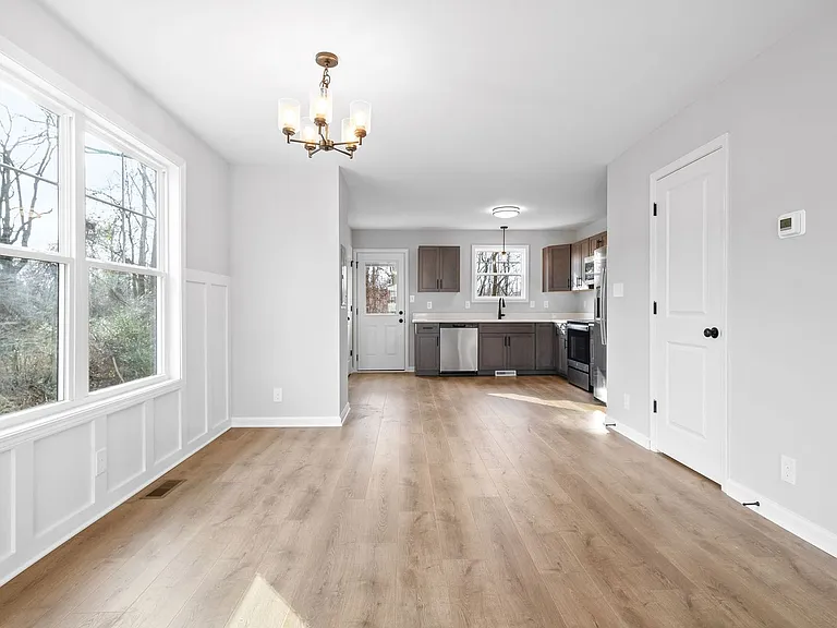 332 Church St — Photo 42
