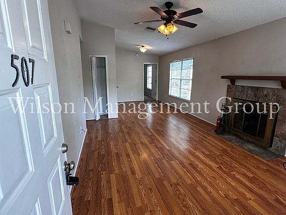 2nd image of 507 Northlake Dr
