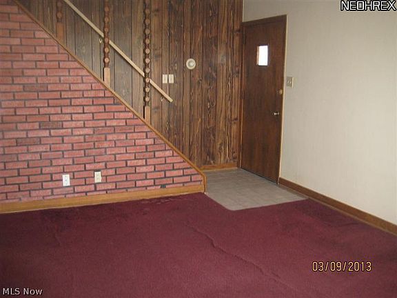 4th image of 1219 E Myrtle Ave
