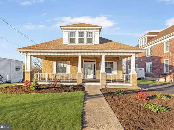863 W Broadway, Red Lion, PA 17356
