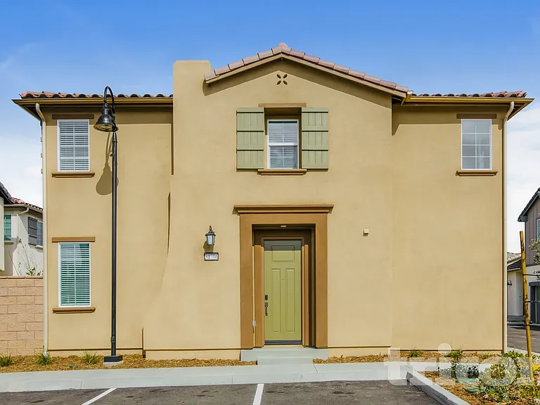 31706 Luther Dr — Photo 1