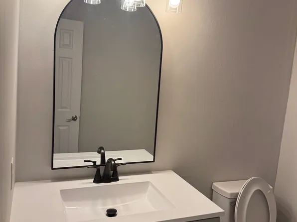 108 Concord Dr #B, Greenville, NC 27834